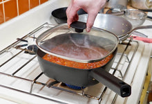 画像をギャラリービューアに読み込む, 4w1hのひし形フライパンの蓋をしてパスタソースを少し煮込む