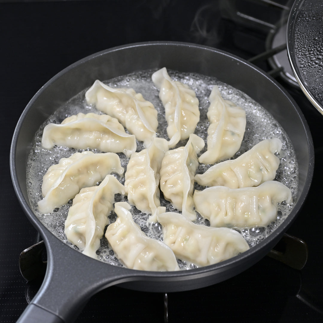 【期間限定】冷凍餃子フライパンとMOKUタオル（ベビーピンク）Lサイズの送料無料セット