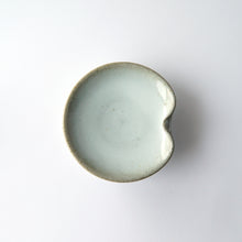 画像をギャラリービューアに読み込む, 箸置き小皿 [白りんご]
